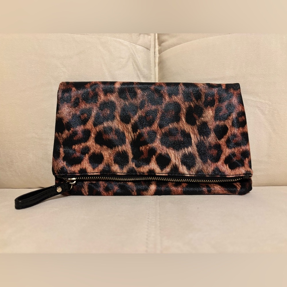 Leopard Clutch